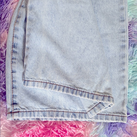 Cotton On Light Blue Low Rise Baggy Jeans - Picture 6 of 6